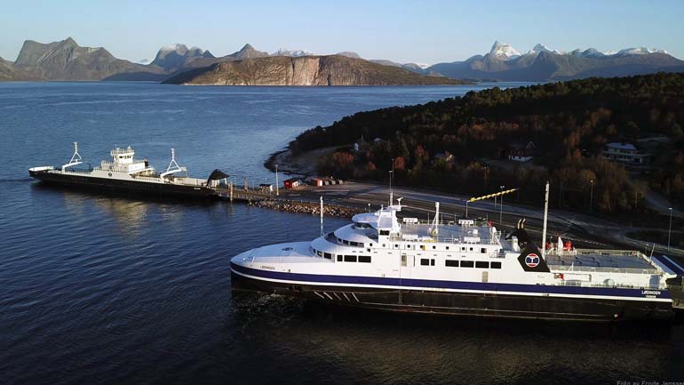 Bognes fergeleie sett fra lufta